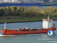 Nafta-/keemialaev müügiks