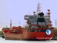Nafta-/keemialaev müügiks