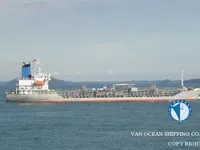 Nafta-/keemialaev müügiks