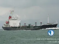 Nafta-/keemialaev müügiks