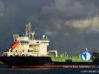 Nafta-/keemialaev müügiks