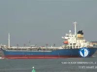 Nafta-/keemialaev müügiks