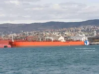Nafta-/keemialaev müügiks