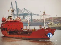 Nafta-/keemialaev müügiks