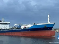 Nafta-/keemialaev müügiks