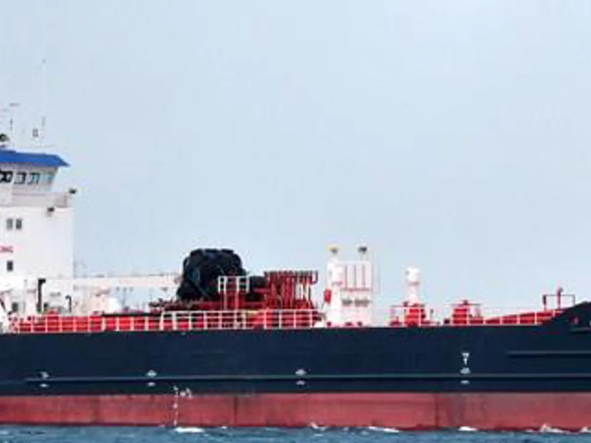 Nafta-/keemialaev müügiks