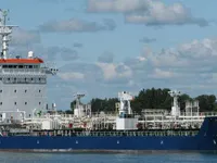 Nafta-/keemialaev müügiks
