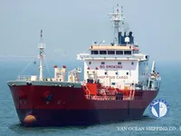Nafta-/keemialaev müügiks