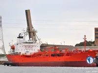 Nafta-/keemialaev müügiks