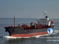 Nafta-/keemialaev müügiks