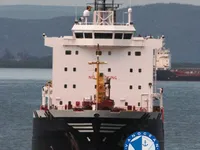Nafta-/keemialaev müügiks