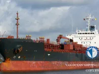 Nafta-/keemialaev müügiks