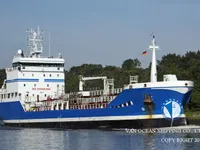 Nafta-/keemialaev müügiks
