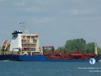 Nafta-/keemialaev müügiks