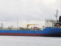 Nafta-/keemialaev müügiks