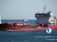 Nafta-/keemialaev müügiks