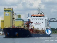Nafta-/keemialaev müügiks