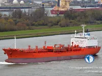 Nafta-/keemialaev müügiks