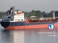 Nafta-/keemialaev müügiks