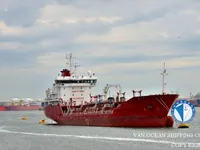 Nafta-/keemialaev müügiks