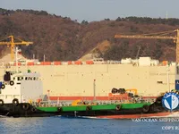 Nafta-/keemialaev müügiks