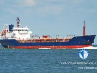 Nafta-/keemialaev müügiks