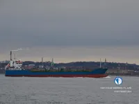 Nafta-/keemialaev müügiks