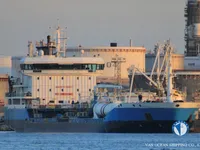 Nafta-/keemialaev müügiks