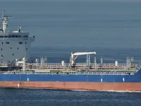 Nafta-/keemialaev müügiks