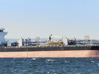 Nafta-/keemialaev müügiks