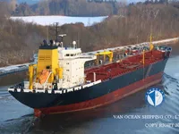 Nafta-/keemialaev müügiks