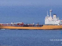Nafta-/keemialaev müügiks