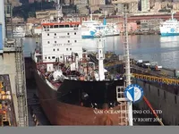 Nafta-/keemialaev müügiks