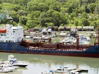 Nafta-/keemialaev müügiks