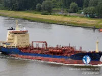 Nafta-/keemialaev müügiks