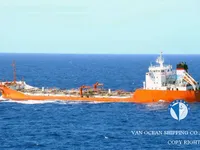 Nafta-/keemialaev müügiks