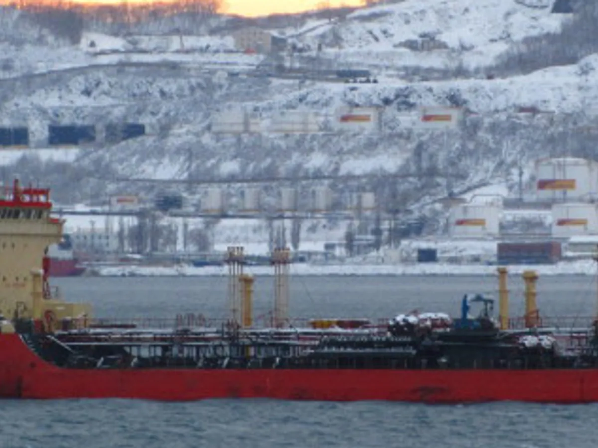 Nafta-/keemialaev müügiks
