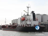 Nafta-/keemialaev müügiks