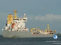 Nafta-/keemialaev müügiks