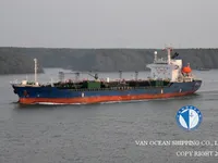 Nafta-/keemialaev müügiks