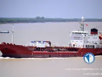 Nafta-/keemialaev müügiks