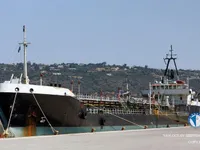 Nafta-/keemialaev müügiks