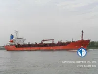 Nafta-/keemialaev müügiks