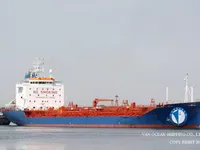 Nafta-/keemialaev müügiks
