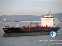 Nafta-/keemialaev müügiks