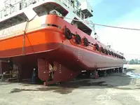 Nafta-/keemialaev müügiks