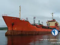 Nafta-/keemialaev müügiks