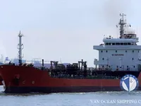 Nafta-/keemialaev müügiks