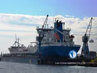 Nafta-/keemialaev müügiks