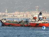 Nafta-/keemialaev müügiks